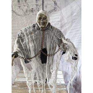 Hanging skeleton prisoner mini Halloween prop